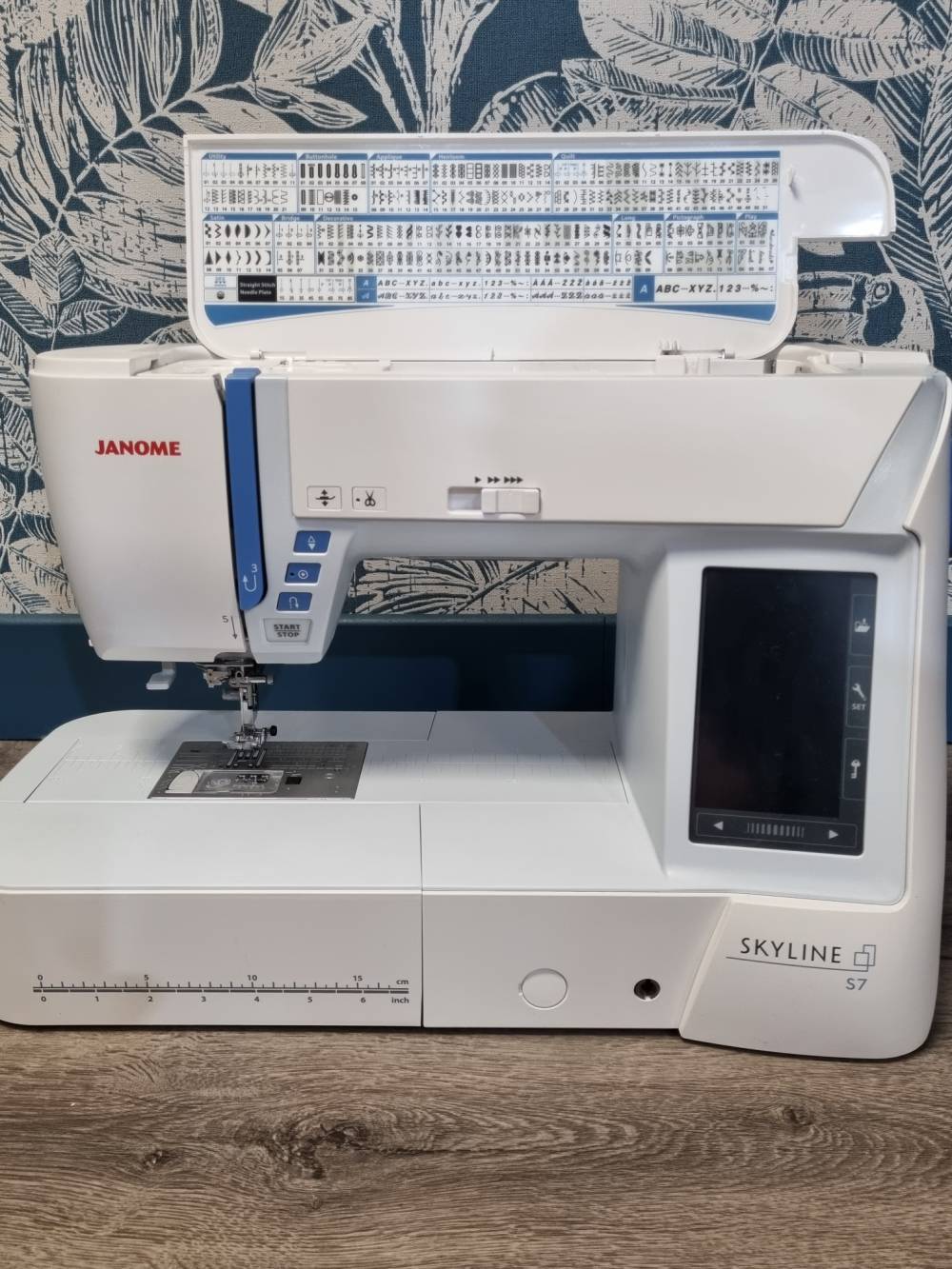 Machine à coudre à Latresne